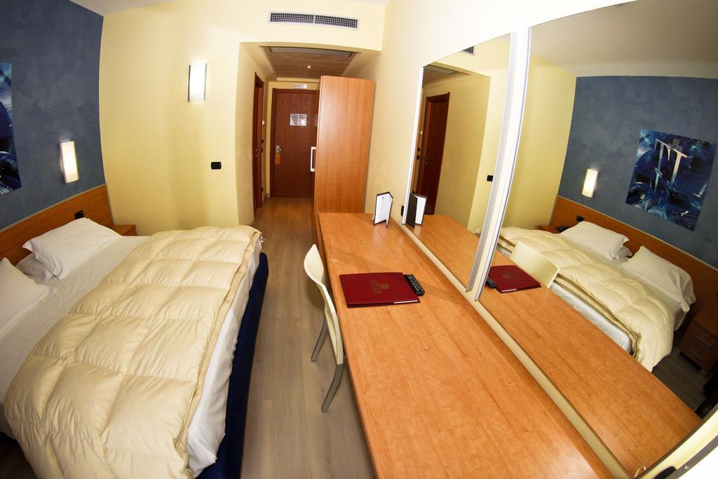 Best Western Hotel Class Lamezia Lamezia Terme Szoba fotó