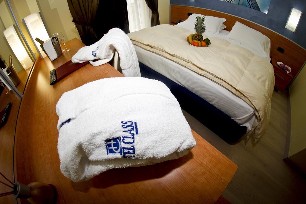 Best Western Hotel Class Lamezia Lamezia Terme Szoba fotó