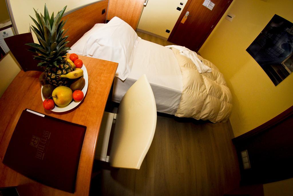 Best Western Hotel Class Lamezia Lamezia Terme Szoba fotó
