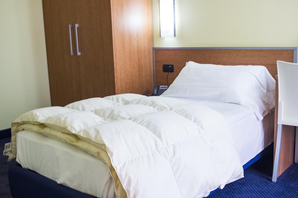 Best Western Hotel Class Lamezia Lamezia Terme Kültér fotó