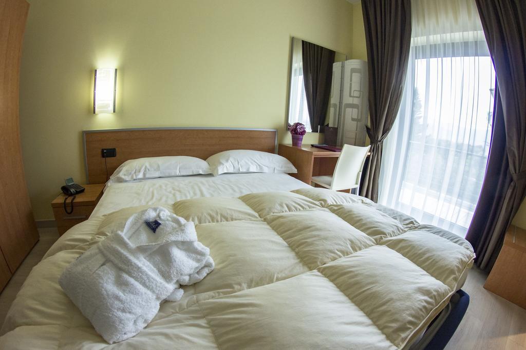 Best Western Hotel Class Lamezia Lamezia Terme Kültér fotó