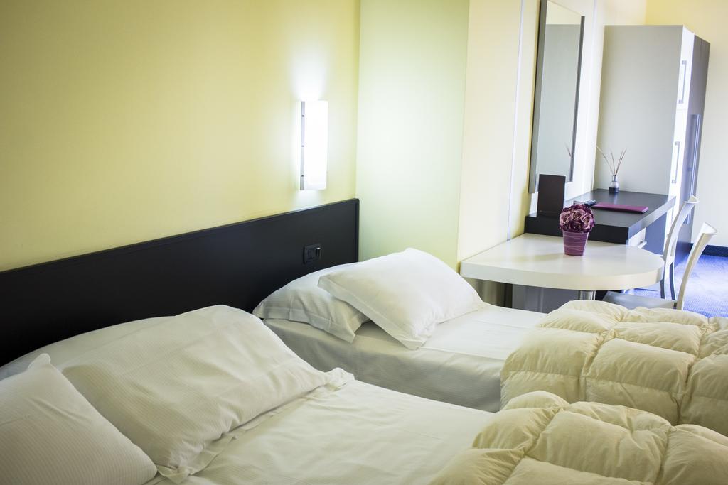 Best Western Hotel Class Lamezia Lamezia Terme Kültér fotó